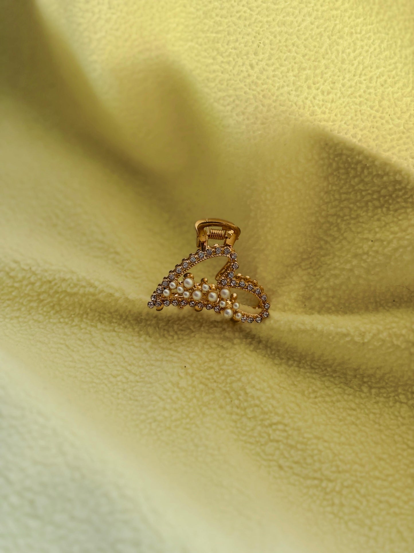 Premium Pearl & Crystal Hair Accessories ( Pack of 5)