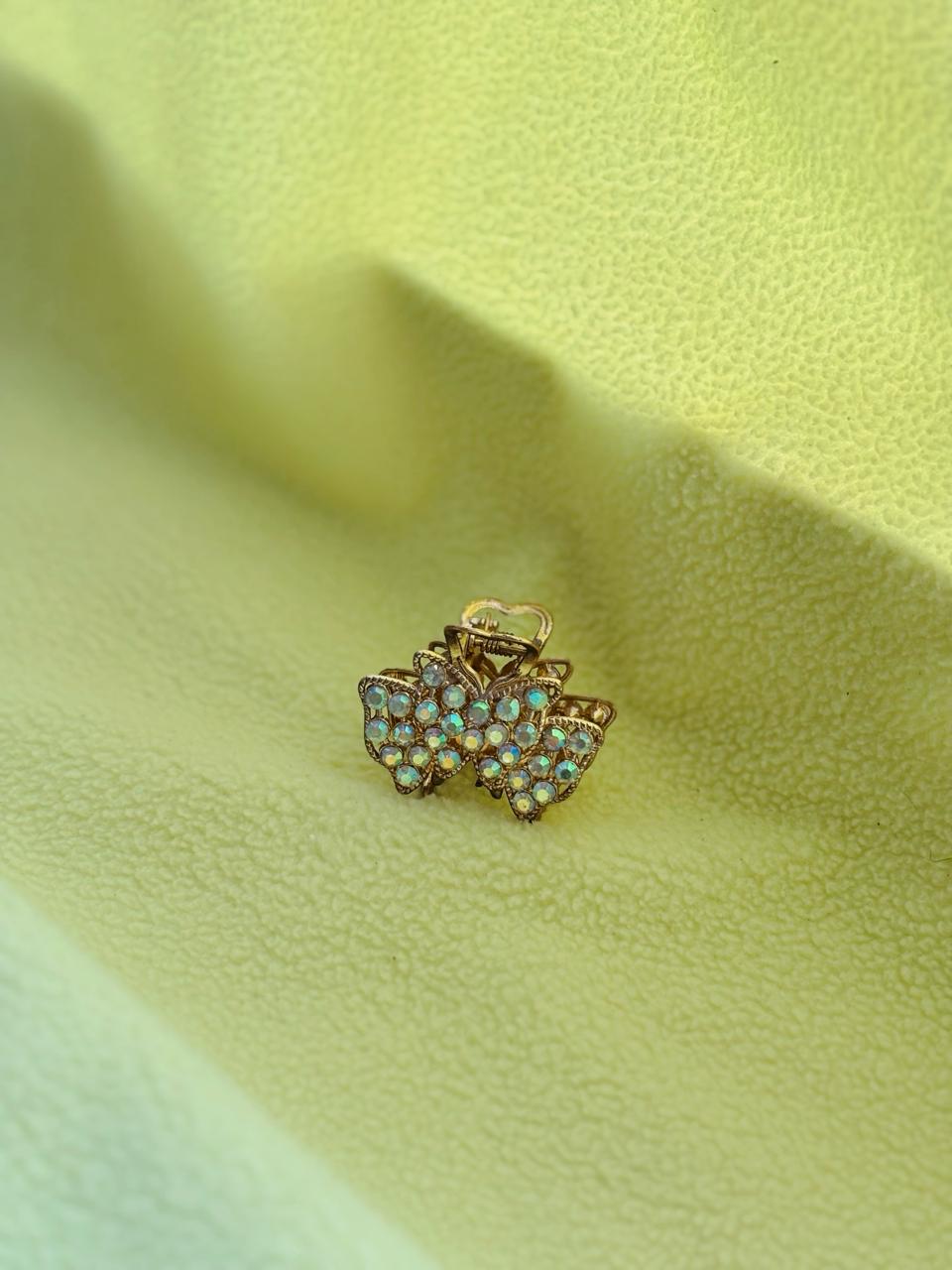 Premium Pearl & Crystal Hair Accessories ( Pack of 5)